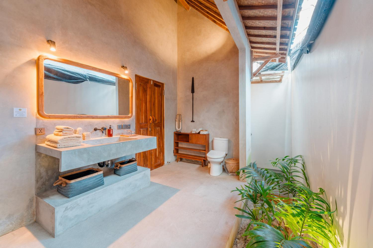 Bathroom 4, Villa Manouch, Klungkung