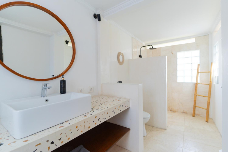 Bathroom 4, Lalita Villas Seminyak, Badung