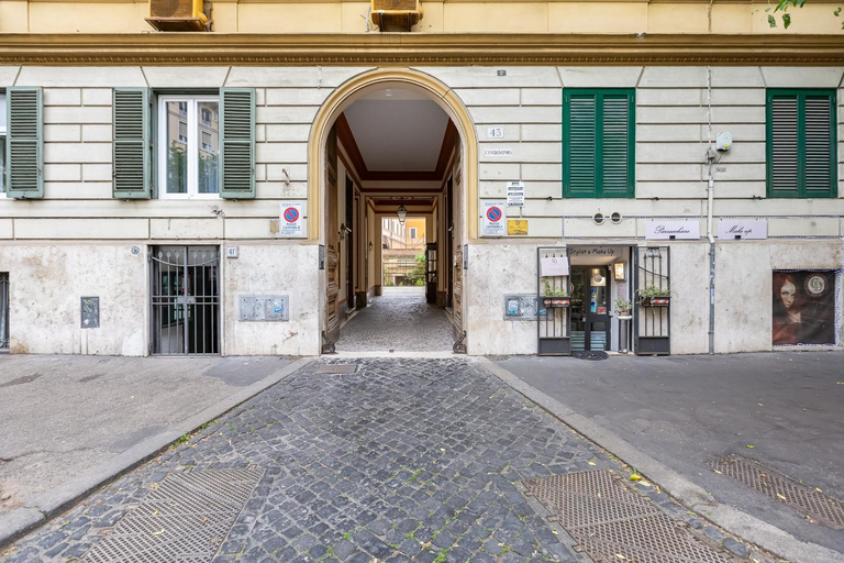 Exterior & Views, Roma Vaticano Dolce Vita, Rome