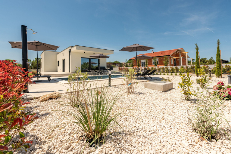 Pool 2, Villa Enija Zadarvillas, Nin