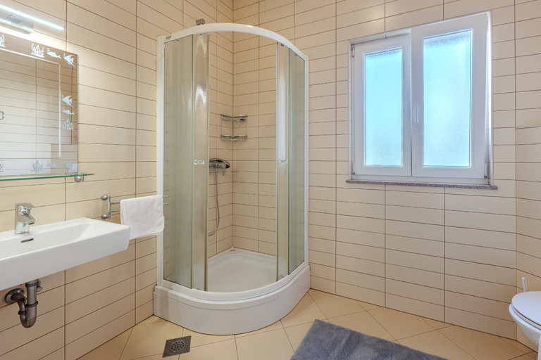 Bathroom 2, Holiday house Barbara, Supetar
