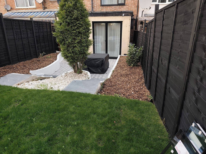 Terrace/patio, Spacious 3 Bed House-central London-garden-parking, London