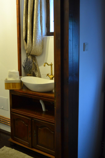 Bathroom 2, Casa Huber, Carta
