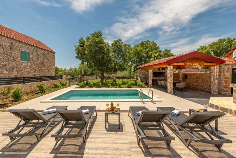 Pool 4, Villa Zvonimir Zadarvillas, Promina