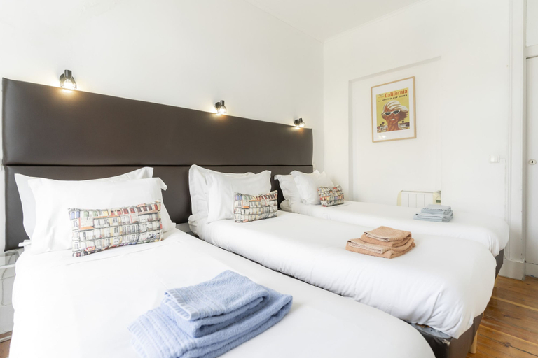 Room 5, CN1 in Lisboa Ciudad, Lisbon