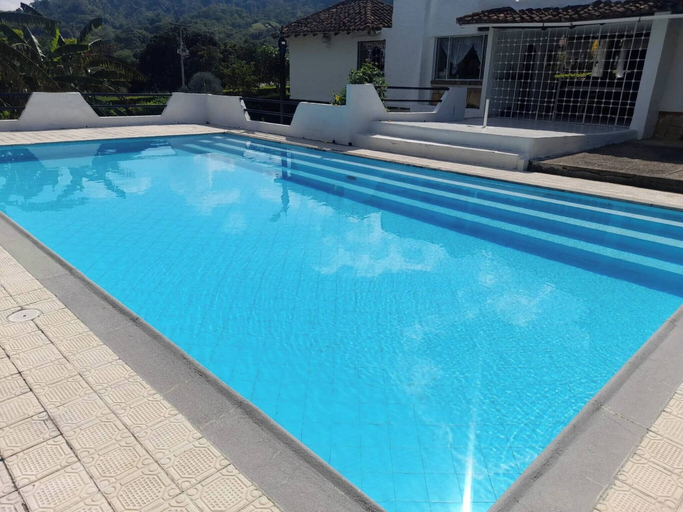 Pool 4, Discover the Colonial Jewel in Villeta-cundinamarc, Villeta