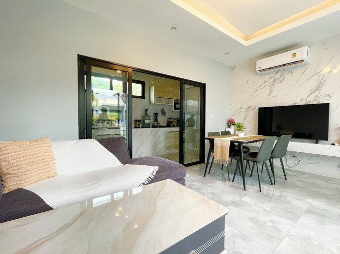 Living area 2, Larnthong Villas, Ko Samui