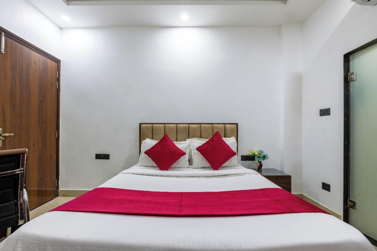 Room 3, Hotel Aura Grand Noida, Gautam Buddha Nagar