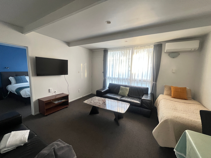 Bedroom 3, Diplomat Motel, Christchurch