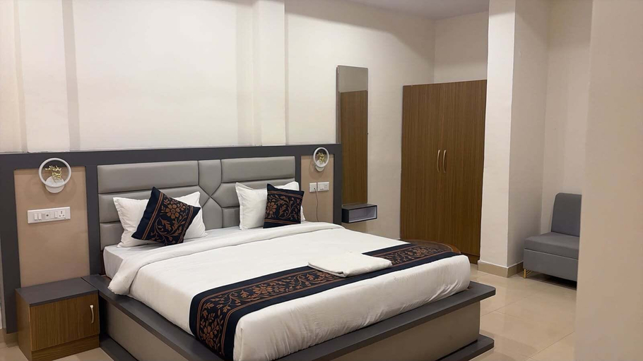 Room 4, The Kashi Dharohar, Varanasi
