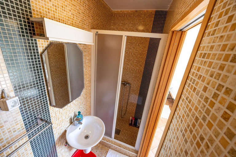 Bathroom 3, Ankora apartments sea and Old Town view - HOT TUB, Dubrovnik
