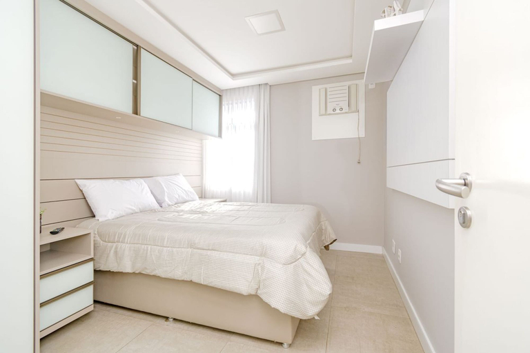 Room 4, Apto com Varanda p 2 h Spedes Centro Blumenau, Blumenau