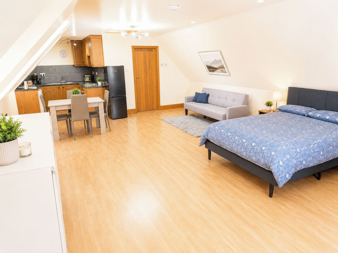 Room 5, Surridges Studio, Sleeps 4 w/ Parking & Dogs Ok, Essex