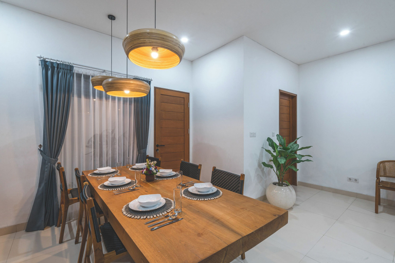 Dining 4, Villa Kusuma 3 Seminyak, Badung