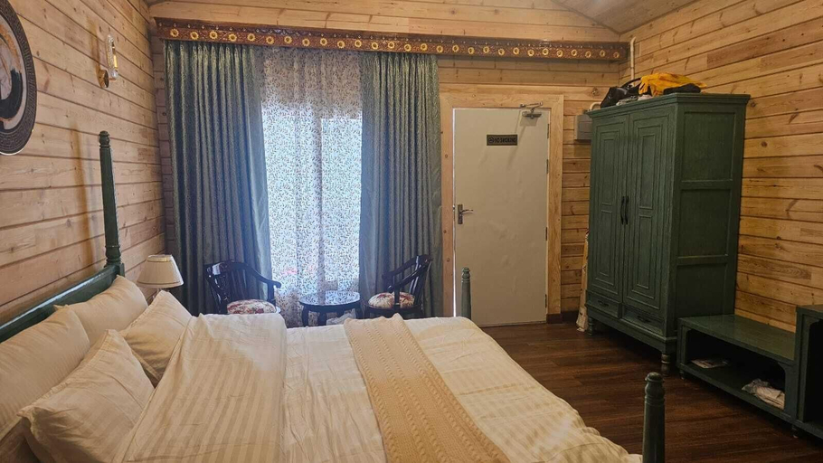 Bedroom 2, Badri Resort Mana, Badrinath, Chamoli