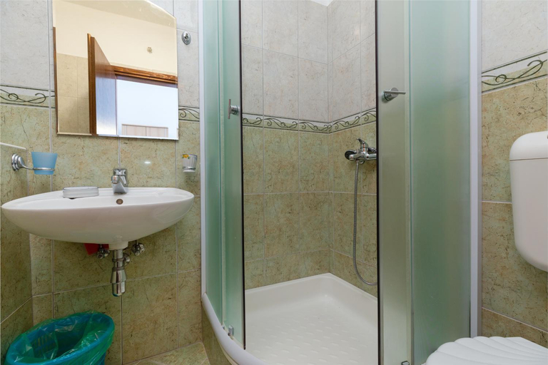 Bathroom 2, Apartments by the sea Stanici, Omis - 19750, Omiš