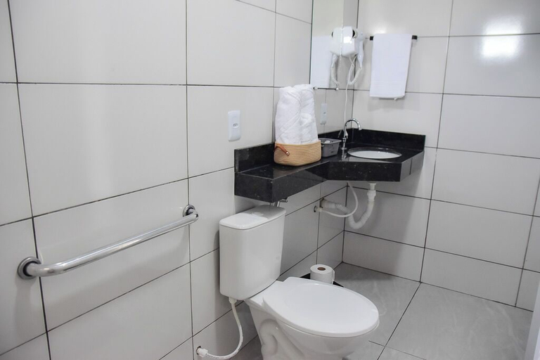 Bathroom 5, Fabiana Alcântara, Nobres
