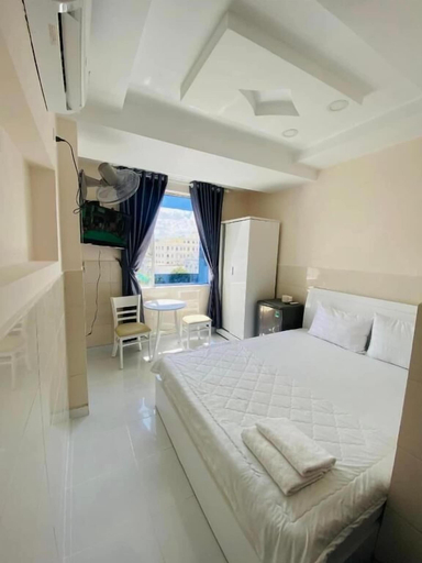 Room 4, Song Xanh Hotel, District 7