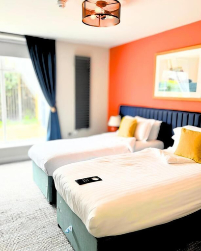 Room 5, Haslar Rooms, Hampshire