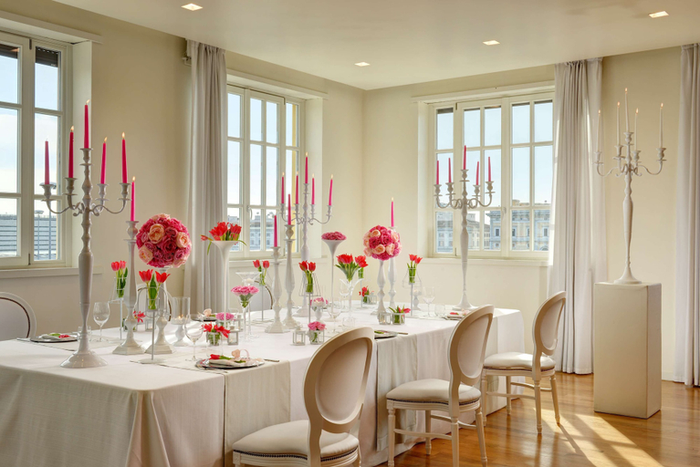 Food & Drinks 5, Palazzo Montemartini Rome, A Radisson Collection Hotel, Rome