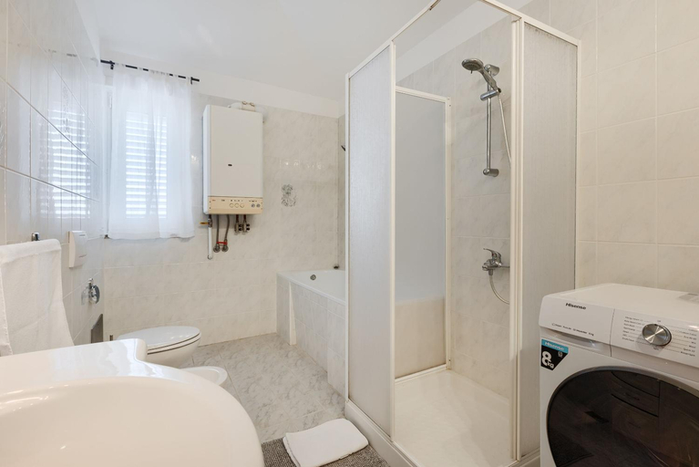 Bathroom 4, Apartments Sunset, Vodnjan