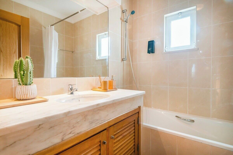 Bathroom 3, Our House in Clube Albufeira, Albufeira