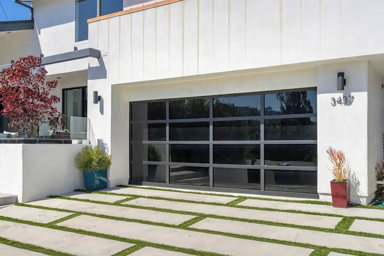 Exterior 4, Troy Hill, Los Angeles