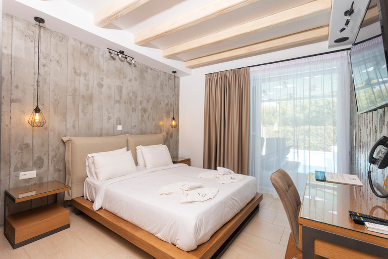 Bedroom 3, Royal Hotel and Suites, Central Macedonia