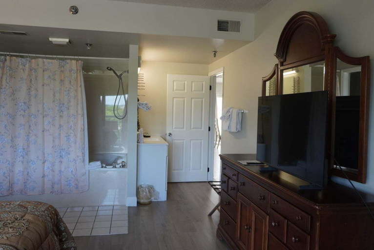 Others 5, City View 410 3BD Condo with Private Balcony by RedAwning, Sevier
