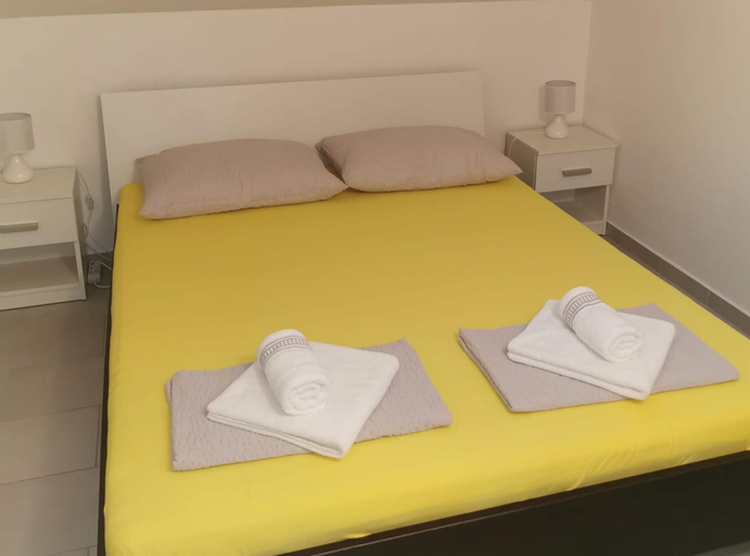 Bedroom 2, Apartment Sutalo with Hot Tub, Slivno