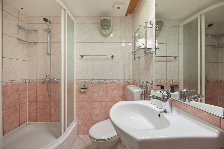 Bathroom 4, Hedera Estate, Hedera A20 Apartment, Dubrovnik