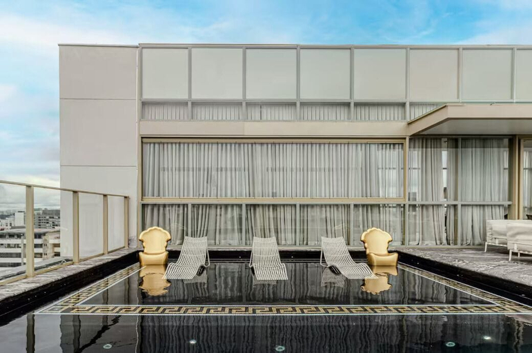 Pool 3, Villa Versace, São Paulo