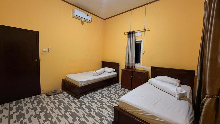 Bedroom, Losmen Karang Besi, West Lampung