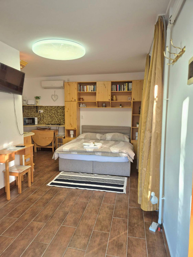 Bedroom 1, Sarreti Apartmanhaz, Balatonfüred