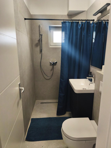 Bathroom 5, Family apartments Jimmy - city center, Pag