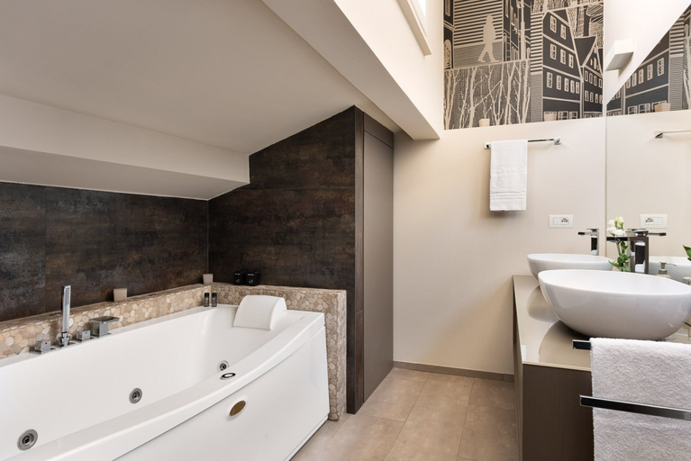 Room 3, Idyllia Borgognona Luxury Home, Rome