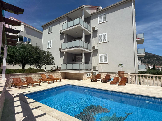 Sport & Beauty 2, Apartments Sara, Bol