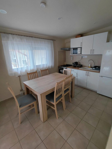 Others 4, Borti Apartman, Siófok
