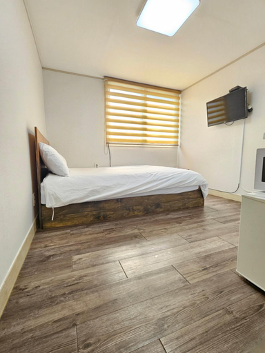 Bedroom 3, Top Guesthouse, Yongsan