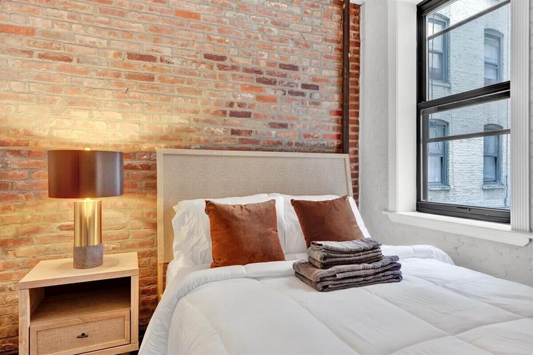 Room 2, NYC Apartment 346-C, New York