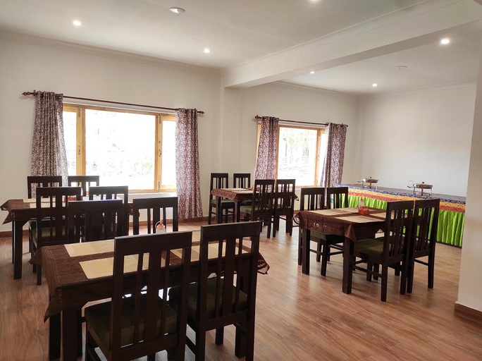 Food & Drinks, Lardak guest house, Leh