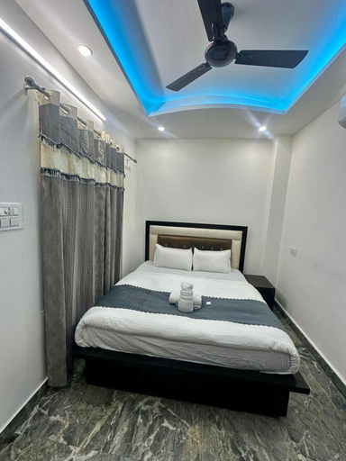 Room 2, Cabana Suites, Garhwal