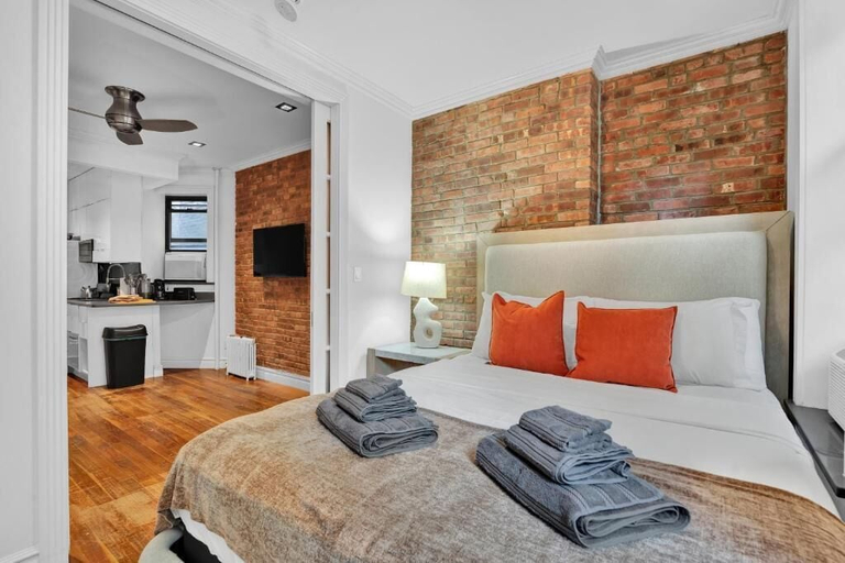 Room 5, NYC Apartment 52-2D, New York