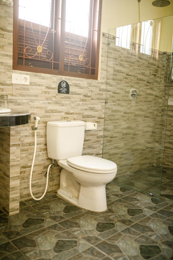 Bathroom, Mira Family Cottages, Gianyar