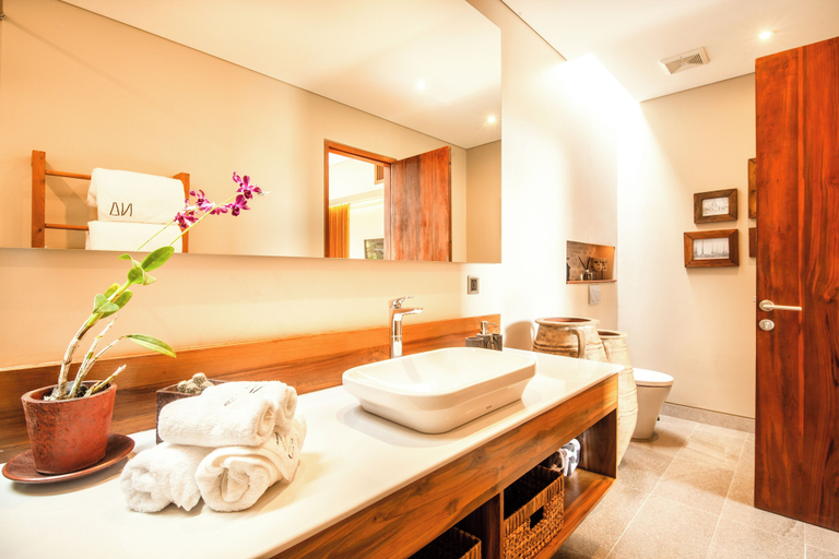 Bathroom 4, Luxury 6BR Canggu 400m to Finns Beach, Badung