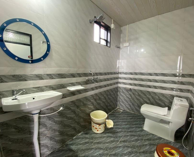 Bathroom, VALLY VIEW HOME STAY Amboli, Sindhudurg