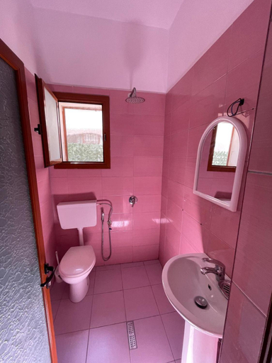 Bathroom, Vila Serena, Vlorës