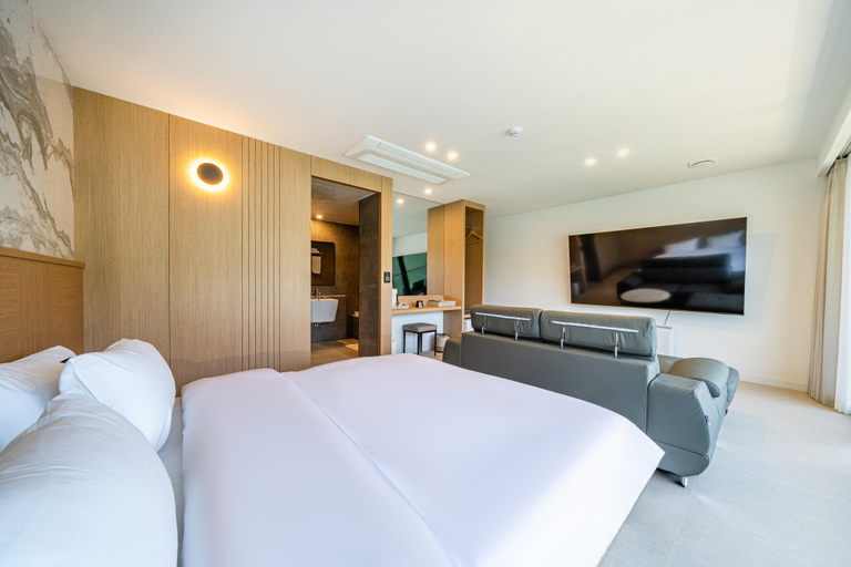 Bedroom 2, Yangpyeong Riverion Hotel, Namyangju
