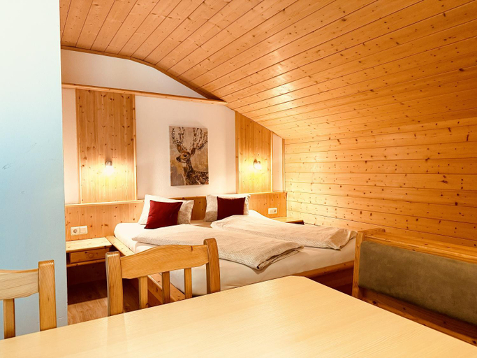 Bedroom 2, Winklhutte, Sankt Johann im Pongau