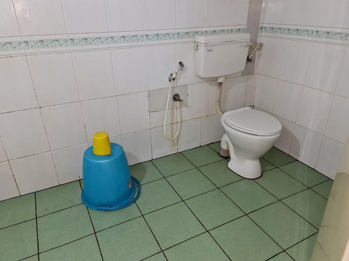 Bathroom 4, hotel royal park, Dakshina Kannada